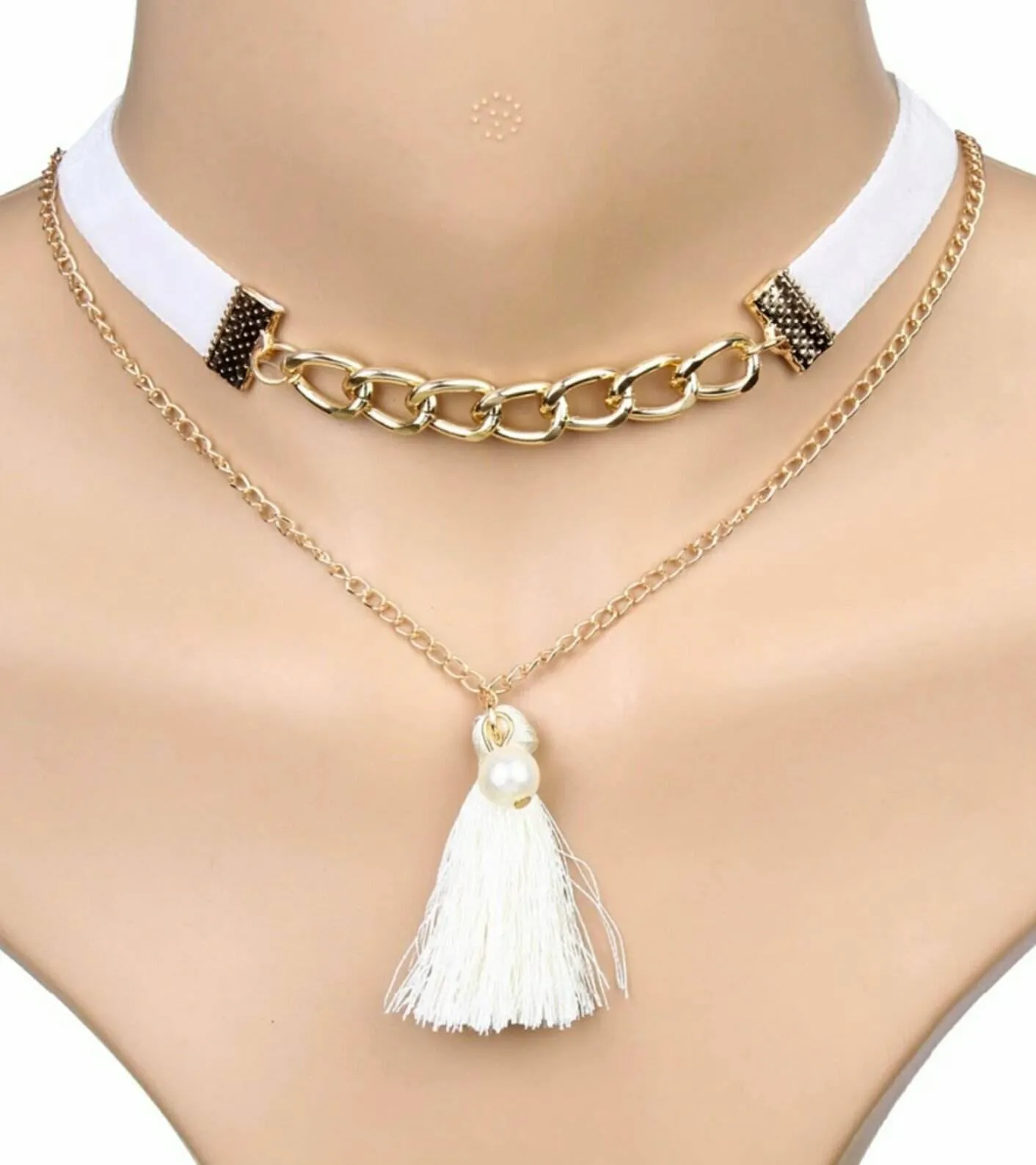 Bijoux Velvet Tassel Choker