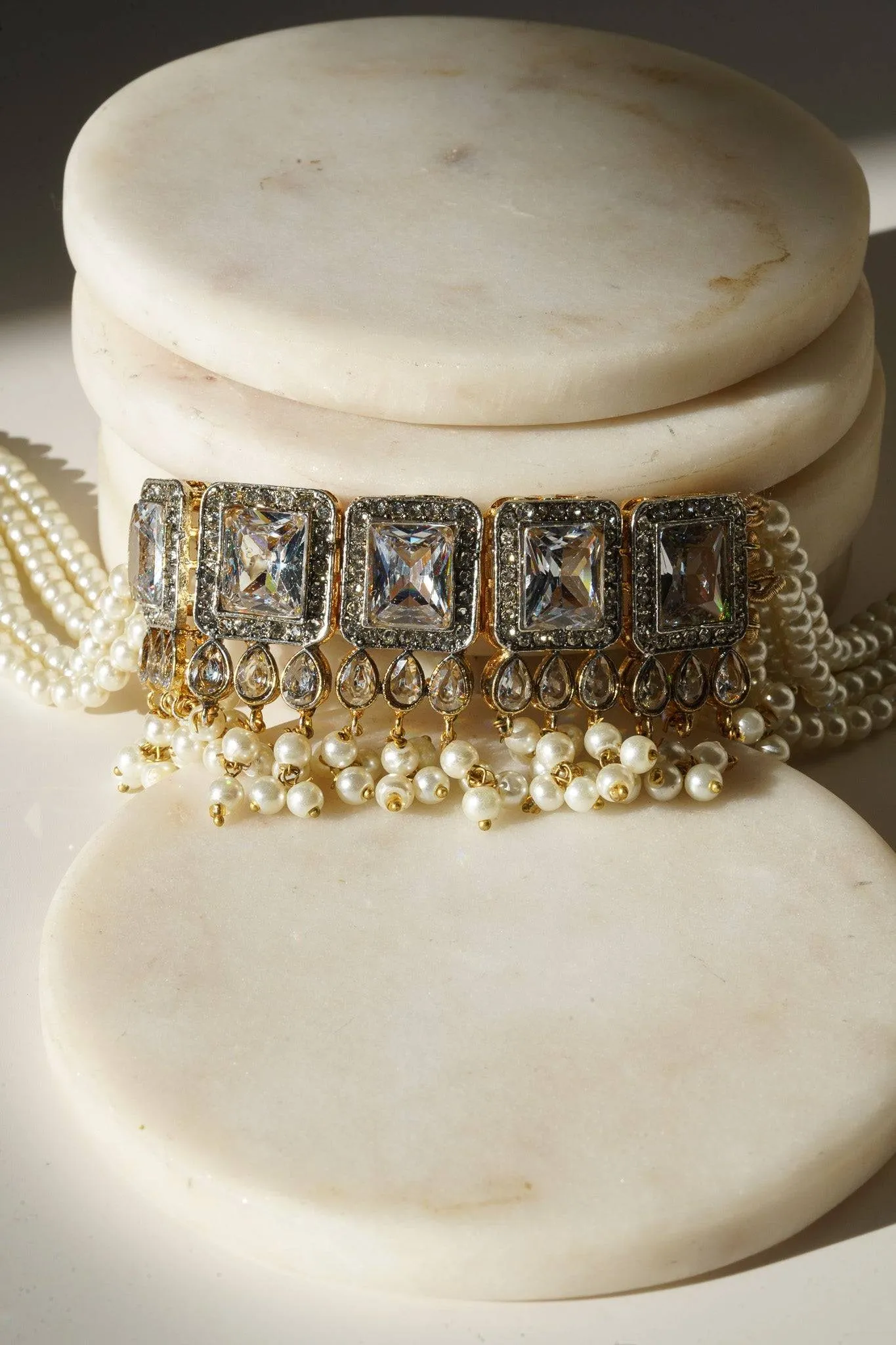 Jahanara - Choker Necklace Set With Earrings & Maang Tikka