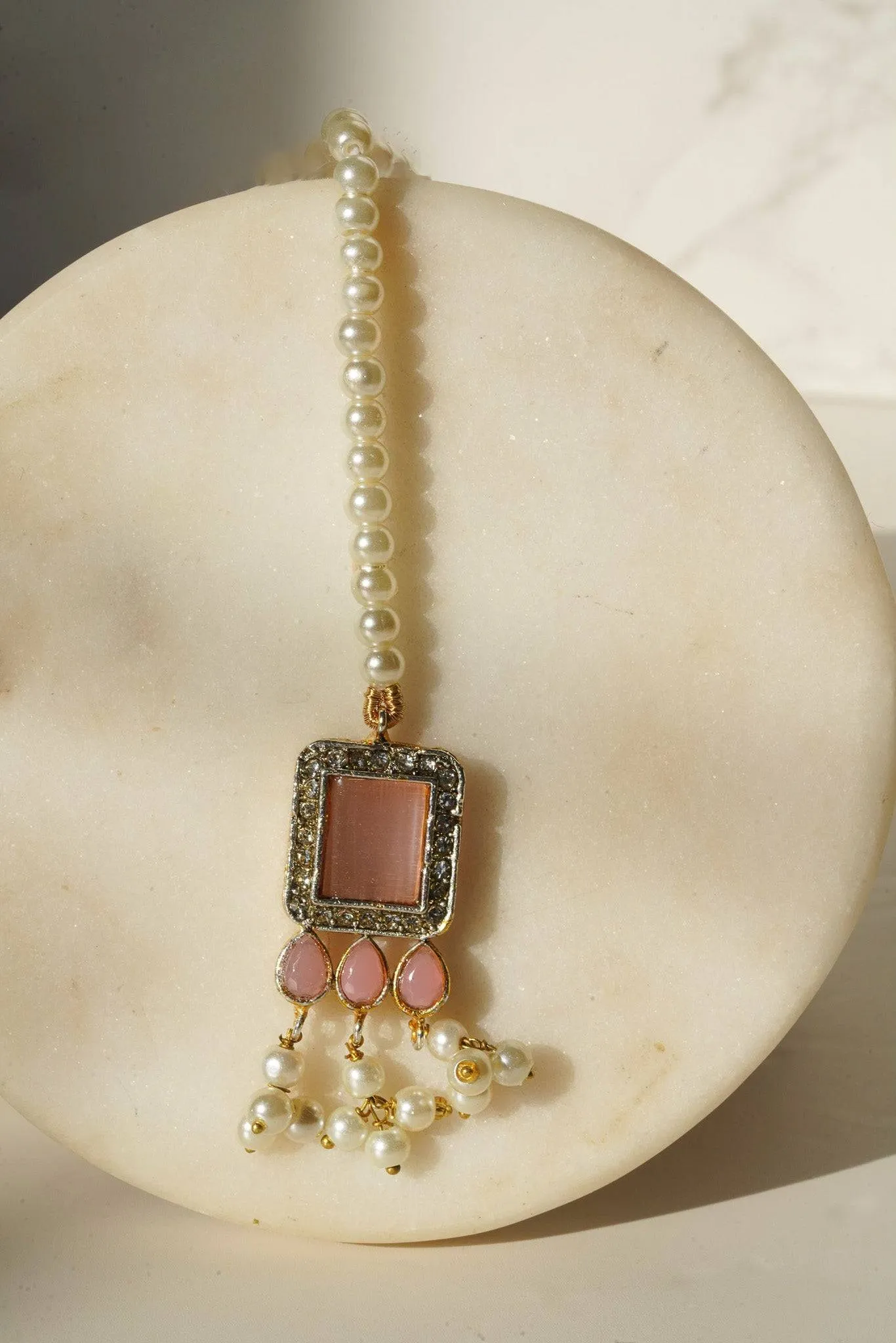 Jahanara - Choker Necklace Set With Earrings & Maang Tikka