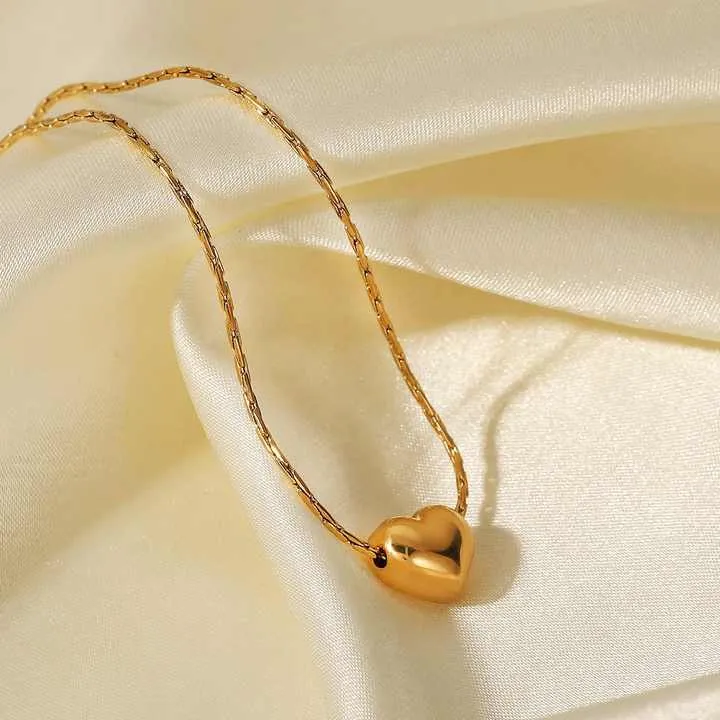 PVD Gold Plated Heart -قلادة على شكل قلب